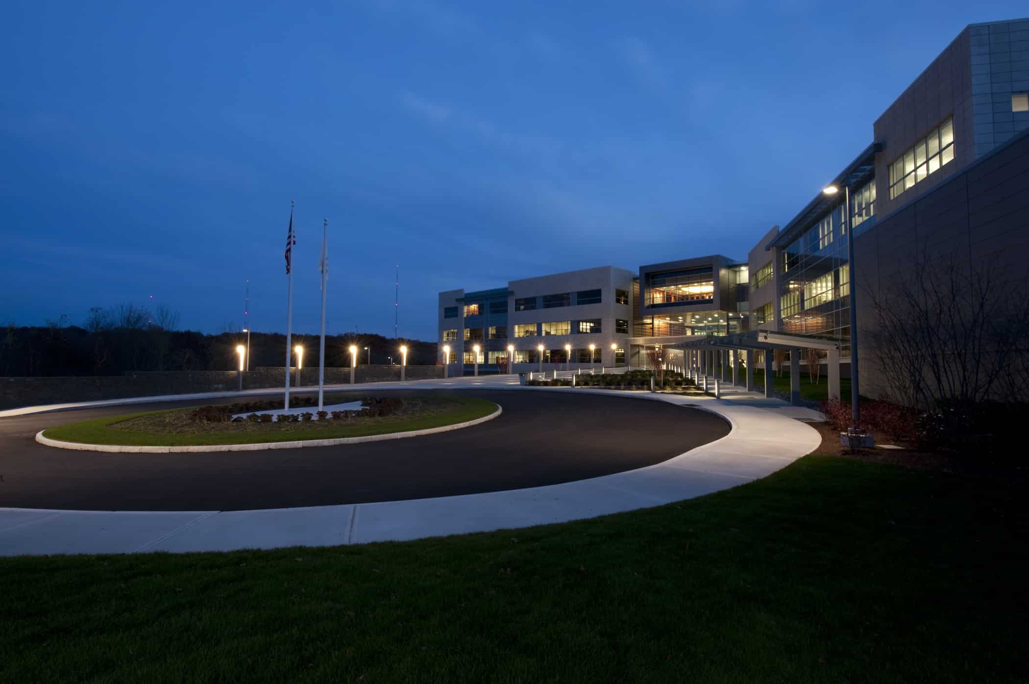 Client: Dimeo (401) 781-9800 | Vision 3 Architects (401) 461-7771 | FM Global (401) 275-3000
Project: FM Global New World Headquarters in Johnston, RI
For more information Contact Gregg Shupe 508-877-7700 www.Shupestudios.com