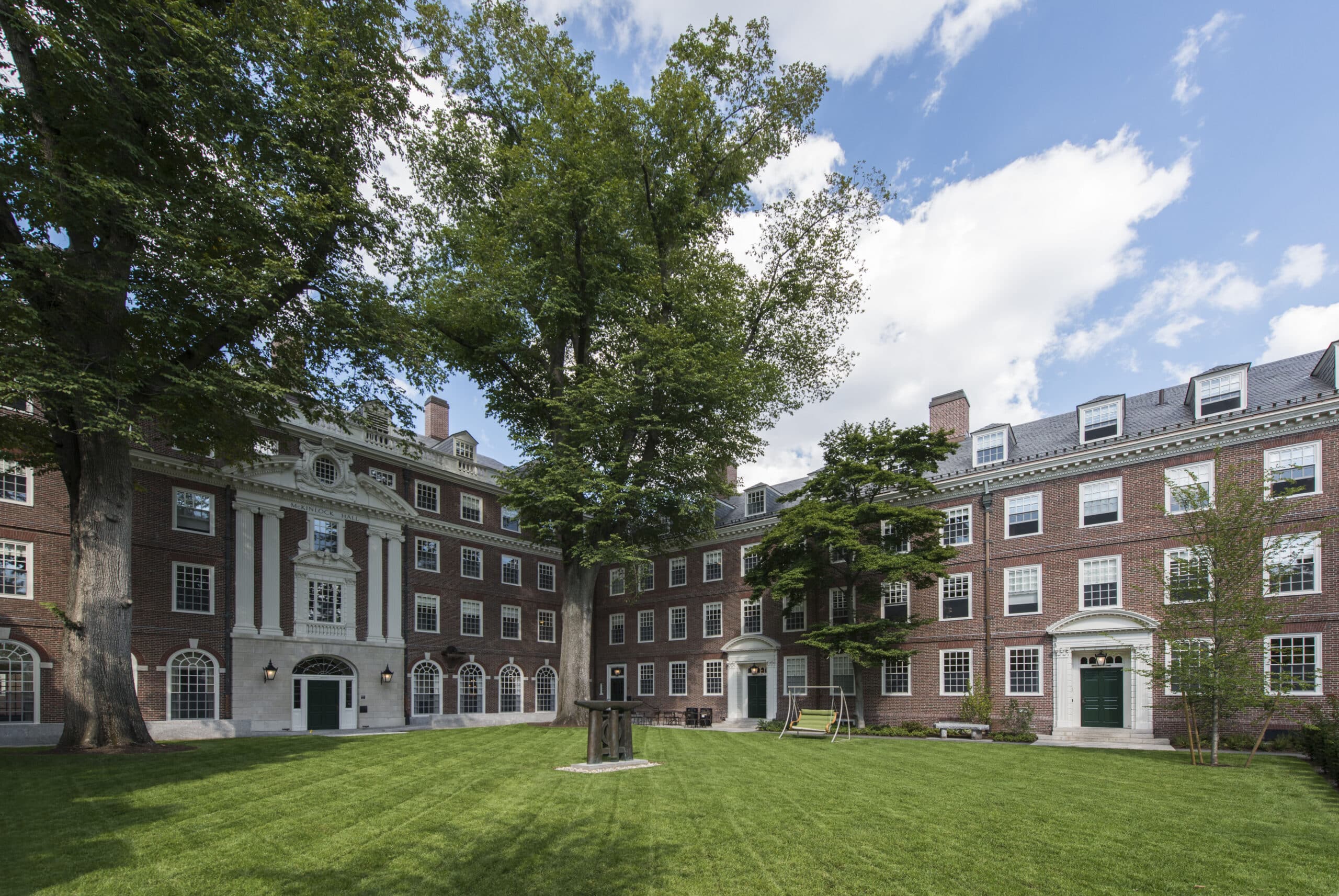 Harvard University Leverett House - McKinlock Hall_01